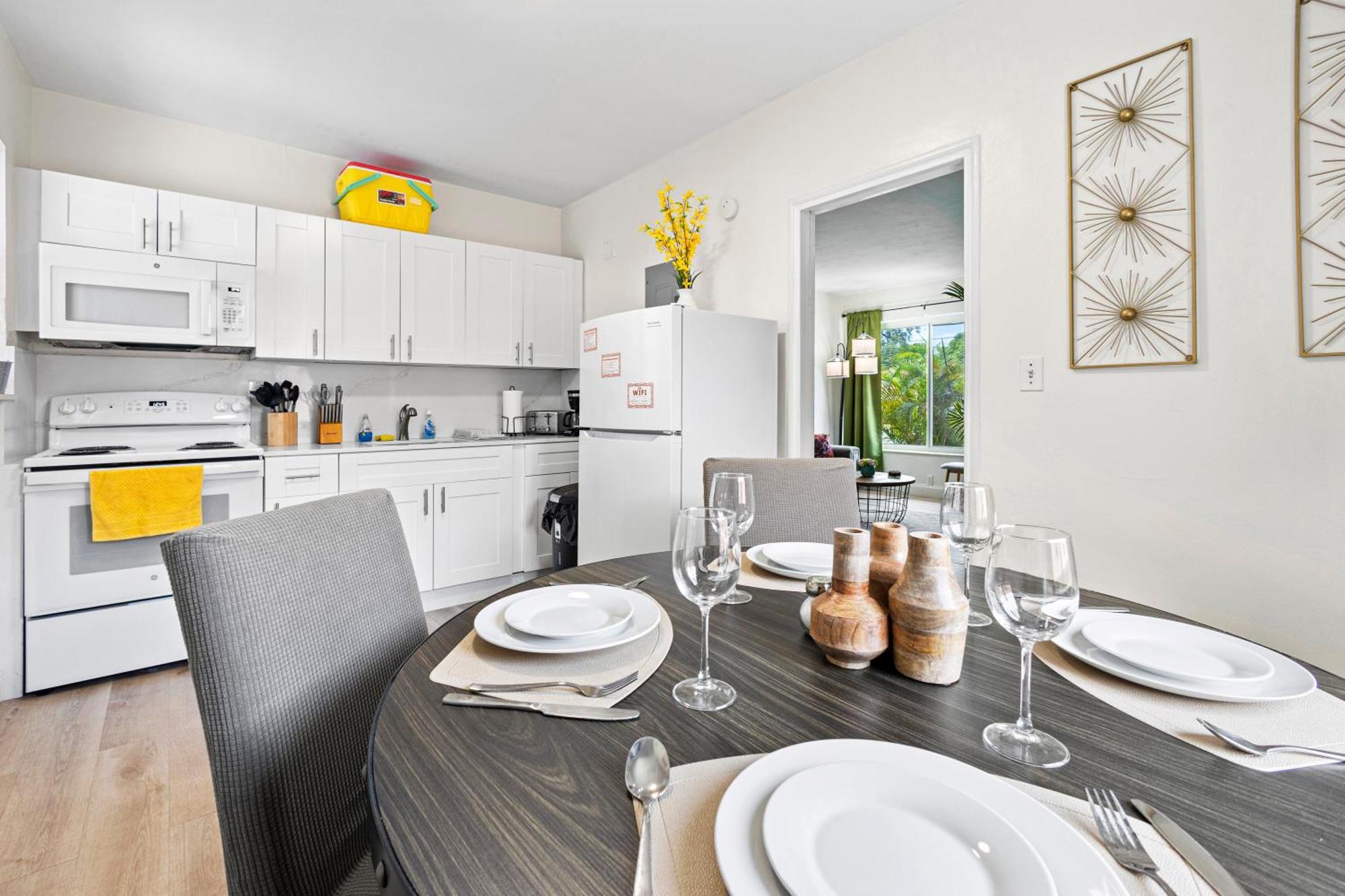 Enchanting Cozy Apartment 10 Min Away From Airport, Calle 8, Brickell, Coral Gables, The Beach And More! 迈阿密 外观 照片